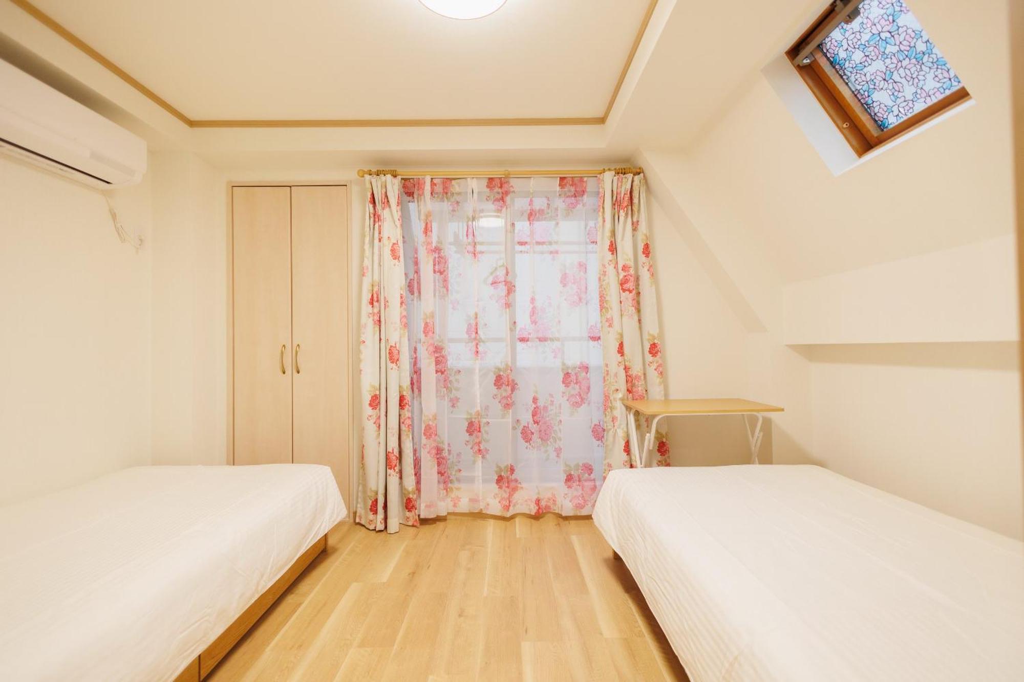 Hotaku Hotel Akihabara Tokio Habitación foto